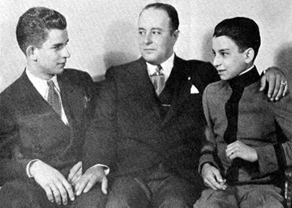 Anastasio Somoza Debayle y sus hijos, Luis (izq) y Anastasio.